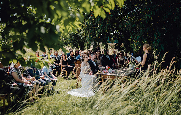 Trauung auf der Obstwiese